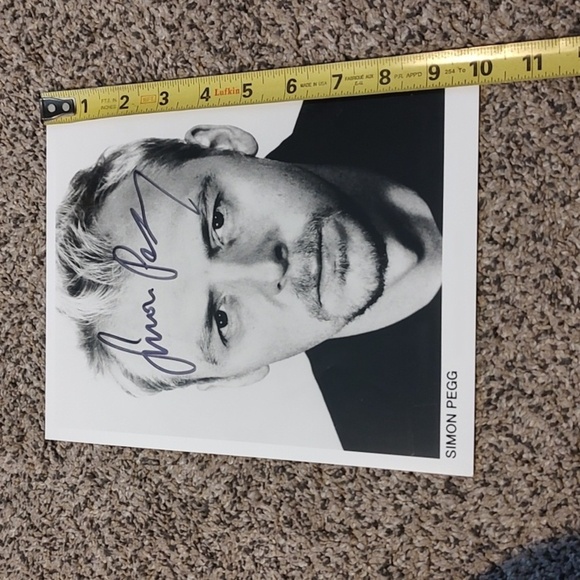 SIMON PEGG Signed Black and White - Picture 5 of 5